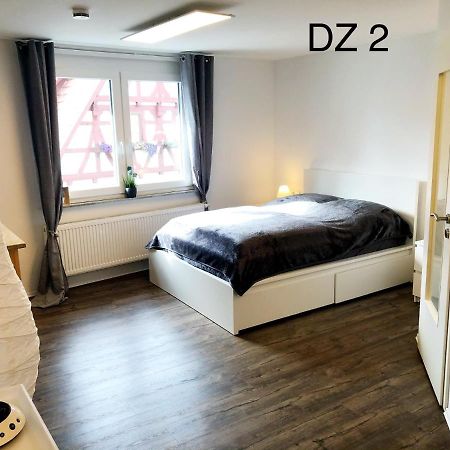 Lisas Gaestehaus Neckartenzlingen Buitenkant foto