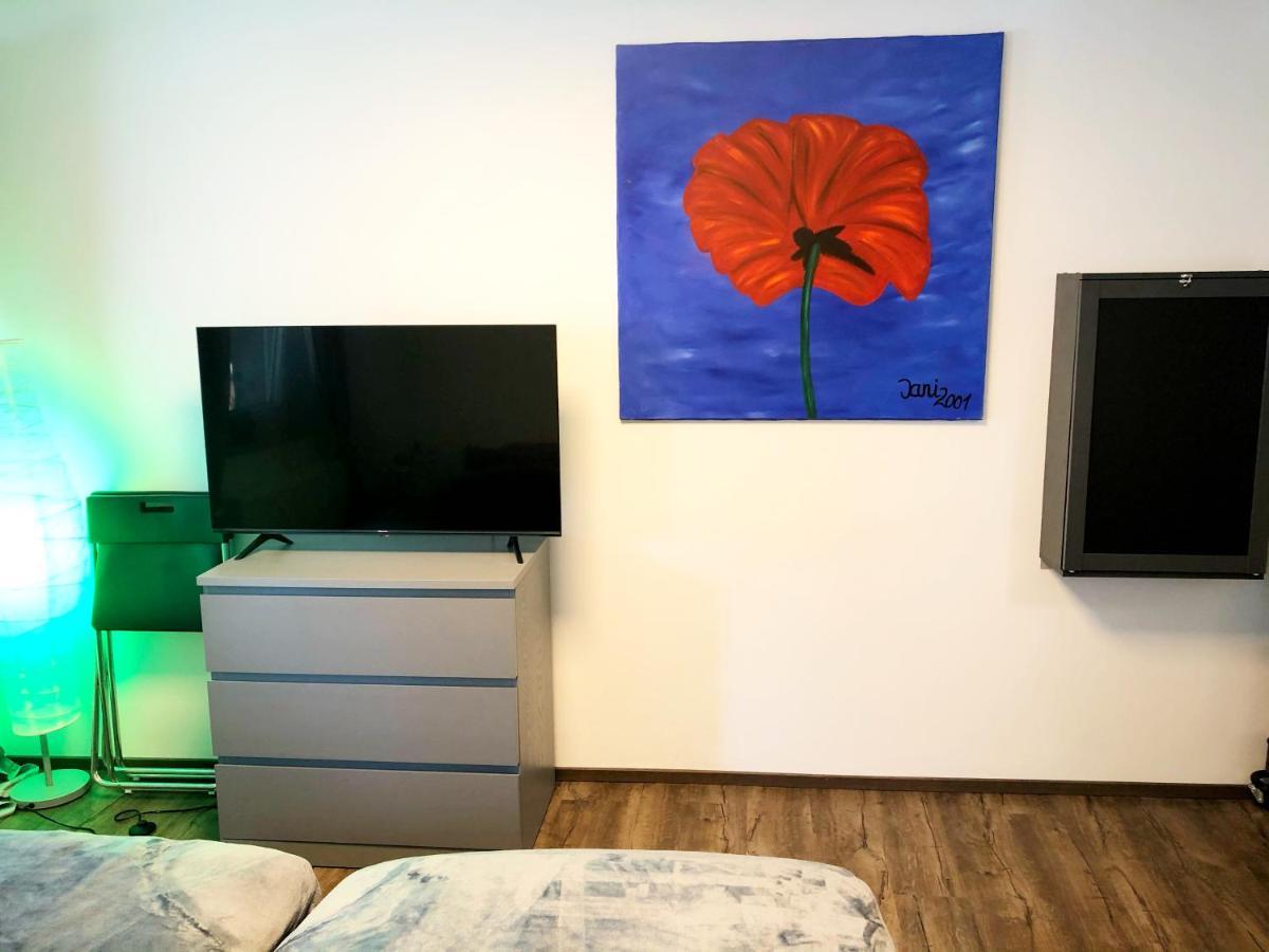 Lisas Gaestehaus Neckartenzlingen Buitenkant foto